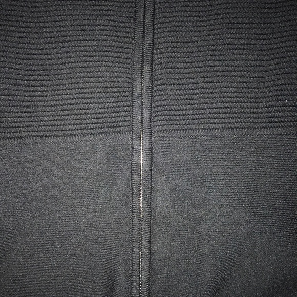 Sweater - Picture 6 of 7